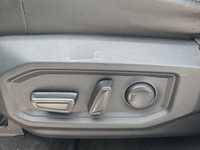 2022 Toyota Tundra 4WD SR5