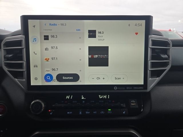 2022 Toyota Tundra 4WD SR5