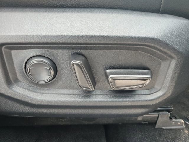 2022 Toyota Tundra 4WD SR5