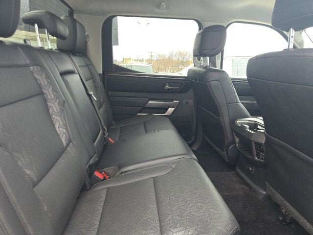 2022 Toyota Tundra 4WD SR5