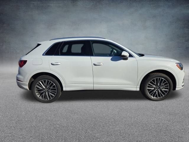 2022 Audi Q3 Premium